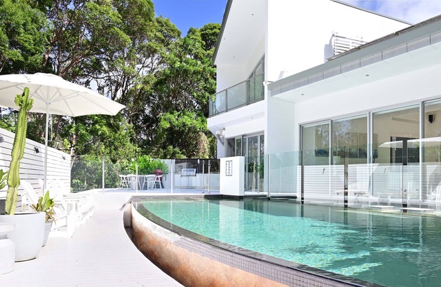 Noosa Heads Luxury Golf Retreat