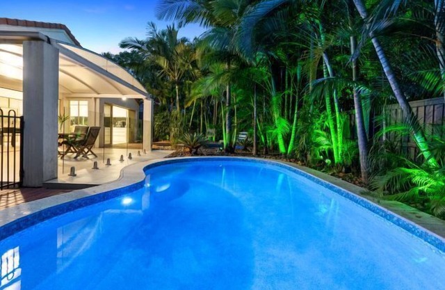 Noosa River Oasis - Inground Pool