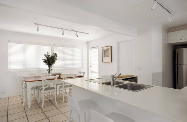 Noosa River Resort Apartment on Gympie Terrace