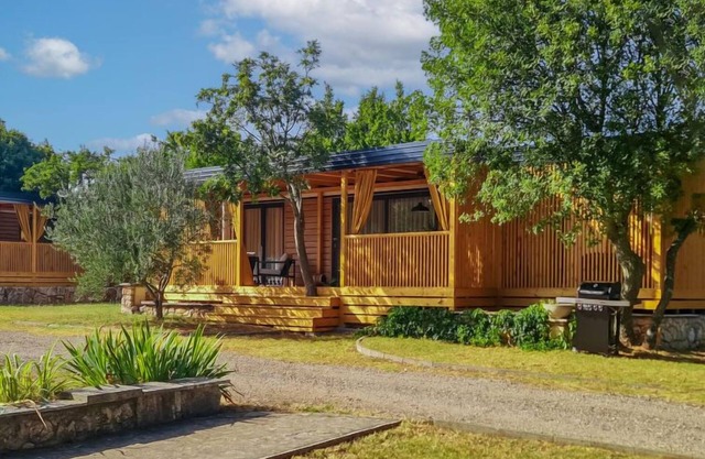 Nord Delux - Mićanovi Dvori by Interhome