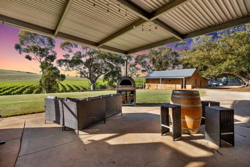Norm's Vineyard Retreat