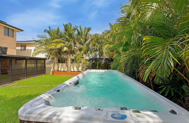 North Entrance Beach House - Pet Friendly Accommodation