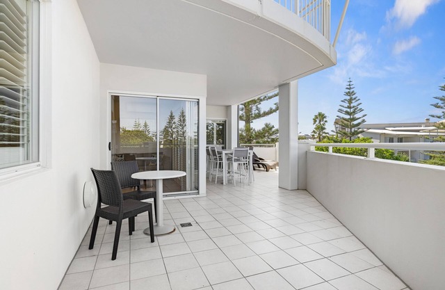 North facing park view 2bed2bath - WIFI + parking