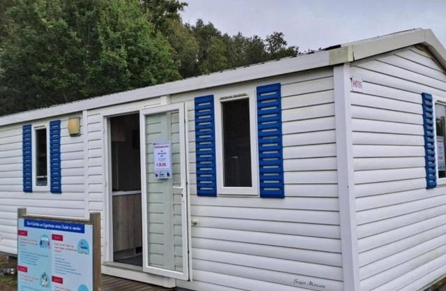 North Sea chalet directly on the Lauwersmeer - within walking distance of the North Sea! Siblu Family Park