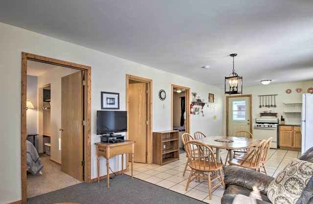 Northern Minnesota Cabin on Twin Lakes!