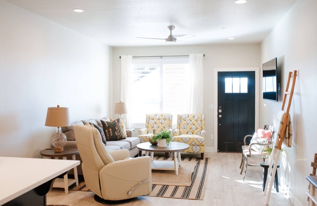 Nostalgic Dixie Condo | POOL IS OPEN!