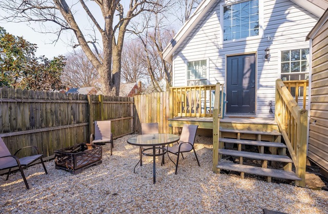 Not-so-Tiny Home Near Scotts Addition w/Private Parking