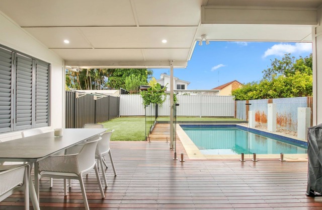 Nothling 66, Moffat Beach