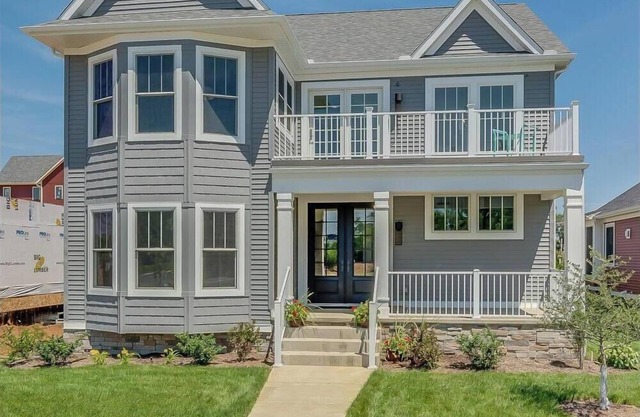 Notre Dame Ave. Dream Home Built in 2018 -1.5 Miles from Campus