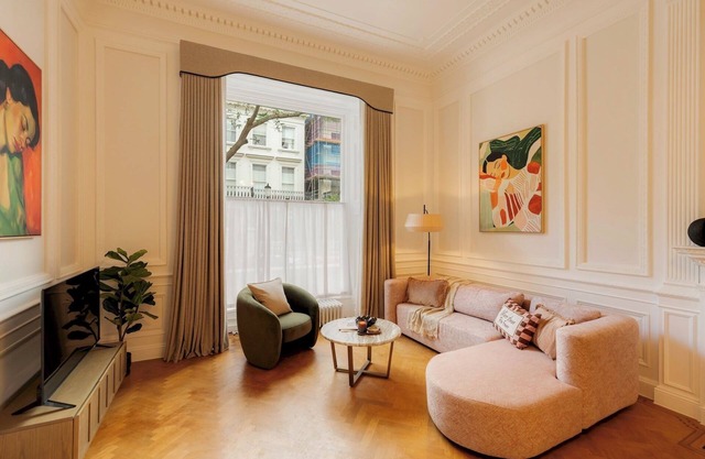 Notting Hill | Deluxe Mezzanine Apartment