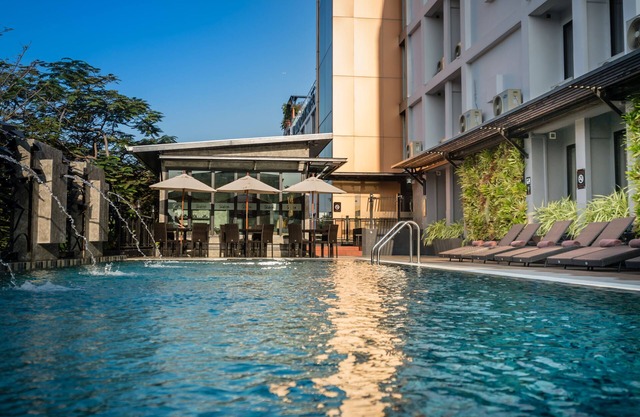 Nouvo City Hotel