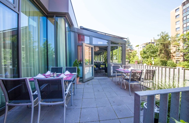 NOVINA HOTEL Tillypark