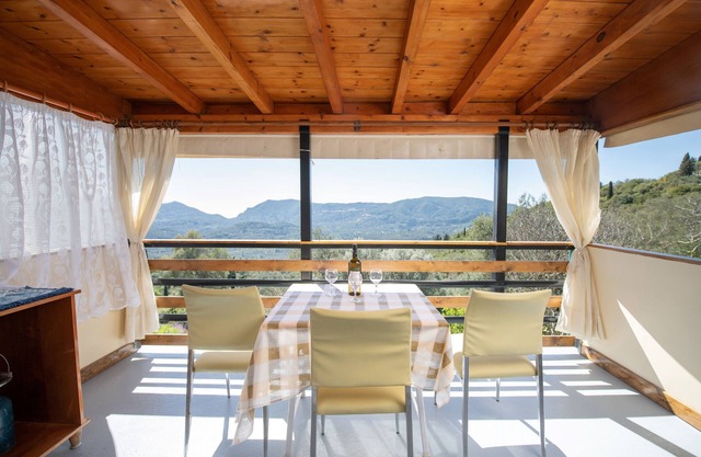 Ntanis 43 - 1BR Cottage with spectacular view - hiking
