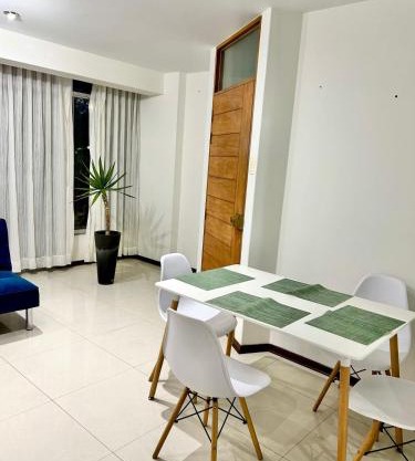 Nuevo Lanzamiento, Urbanizacion San Andres, frente a parque