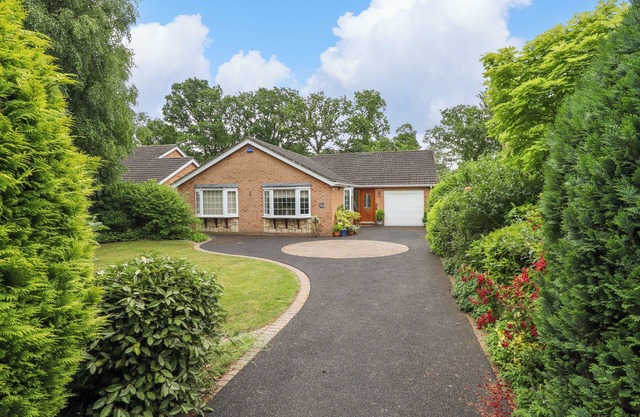 NUMBER 16, with a garden in Woodhall Spa