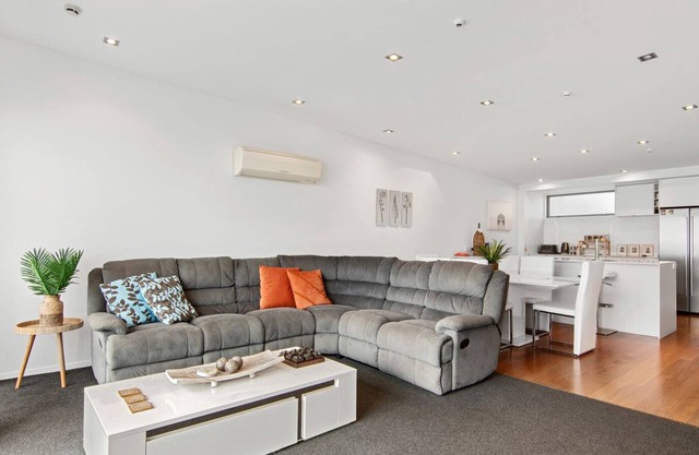 Number 4 on The Moorings - Picton Holiday Apartment