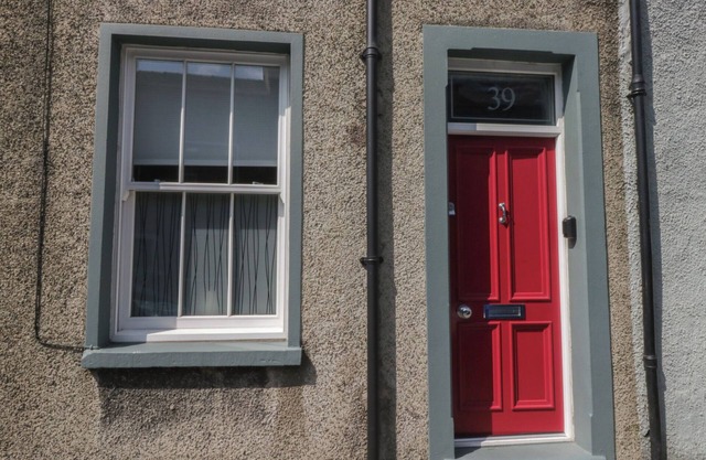 NUMBER THIRTY-NINE, family friendly, with a garden in Ulverston