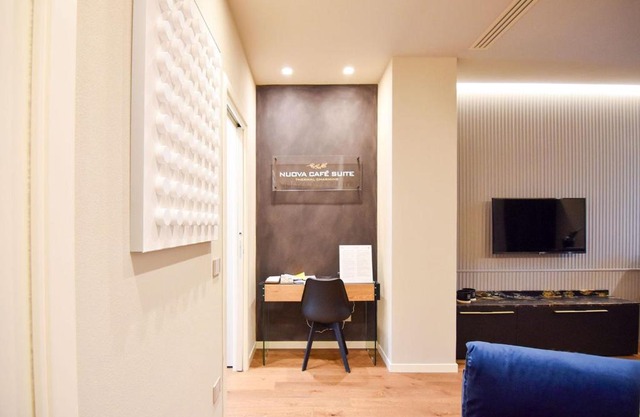 Nuova Cafe' Suite