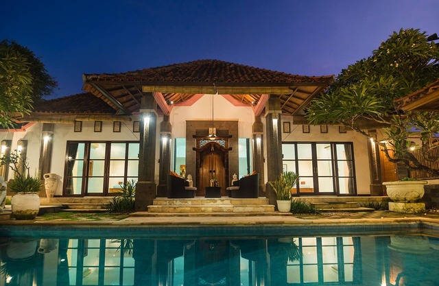 Nusa Dua, 7 BDR,White Sandy Beaches, Super Location