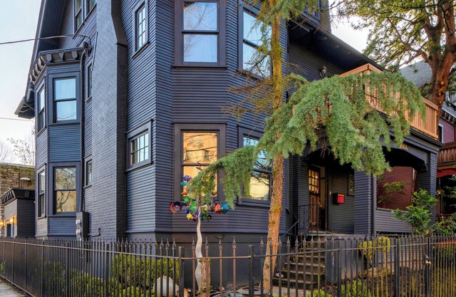 NW Portland 8BR Perfect for Large Groups