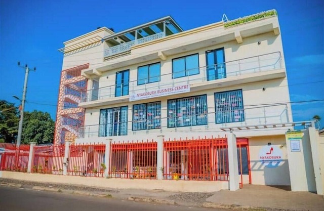 Nyakobura apartments Sapphire