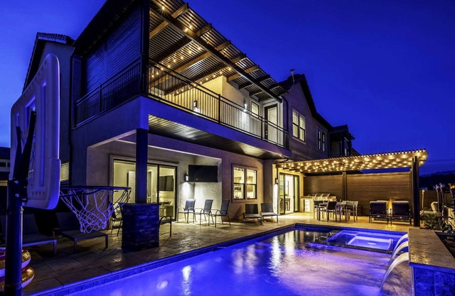 O-65&66| Sleeps 38 * Pvte Pool *Hot Tubs* Fire Pits * 2 homes duplex