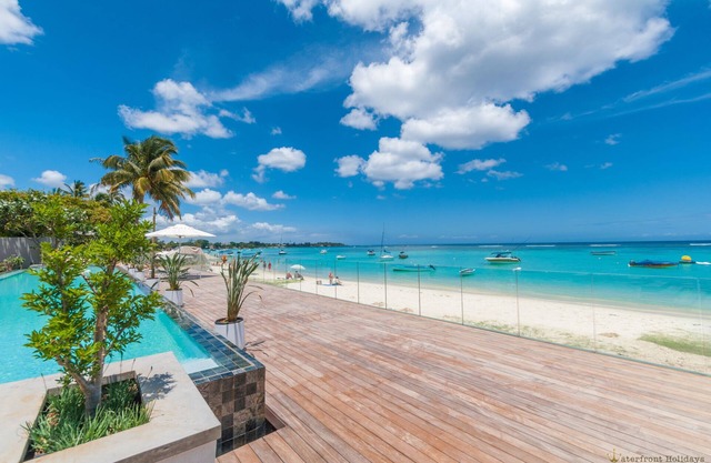 O Biches Beachfront holiday complex - Trou aux Biches
