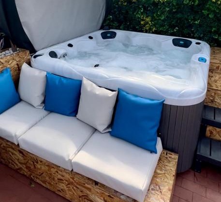 O CANTINHO DA RIA - with POOL and JACUZZI
