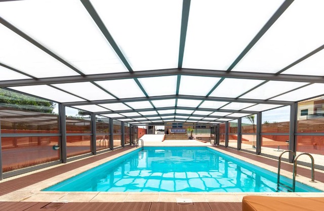 O CANTINHO ENTRE A RIA E O MAR - with hot water pool all year round