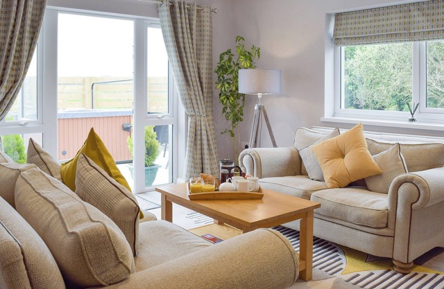 Oak Cottage - UK11212