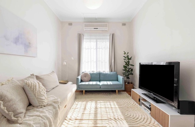 Oakley Cottage: CBD, Parking, Family Friendly