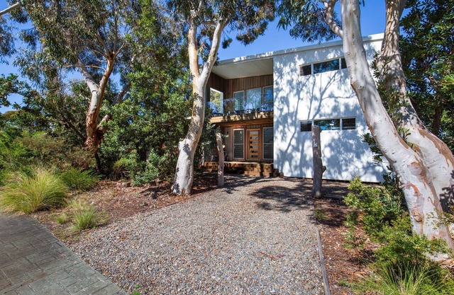 Oakwood at the Beach – eco family home + pool