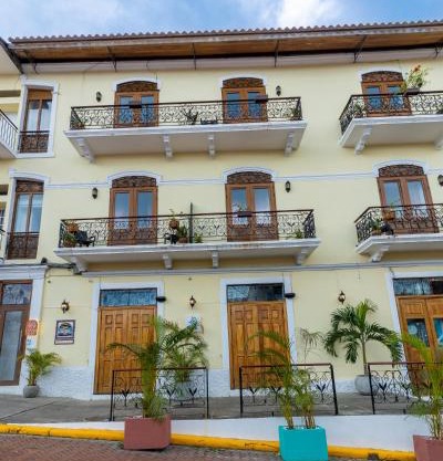 Oasis Hotel