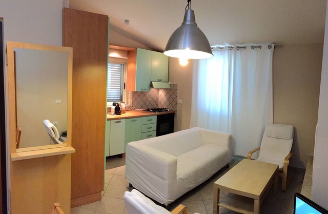 Oasis of peace just steps from the sea, exceptional views, free Wi-Fi, parking