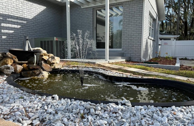 Oasis Paradise 3 bedroom with pool in Lake City FL
