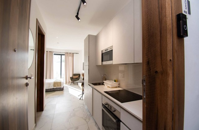 Oasis Retreat at 233 Boulevard
