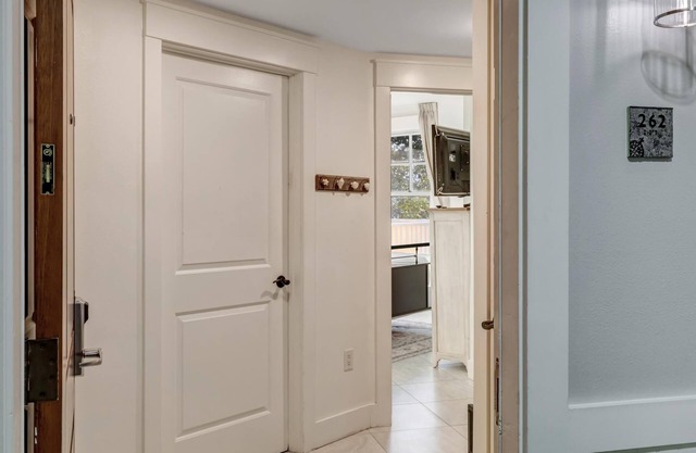 Observation Pointe North One-Bedroom Gem - Your Spacious Getaway in Baytowne Wharf at Sandestin Golf and Beach Resort!