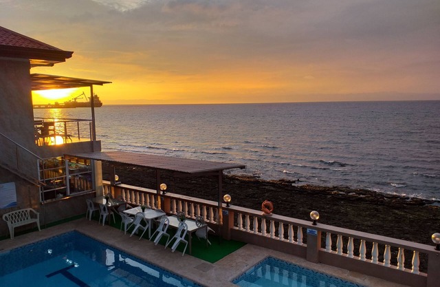 Ocean Breeze Resort