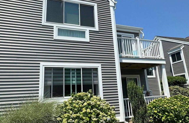 Ocean Edge Condo - Resort Pool & Close to Beaches!