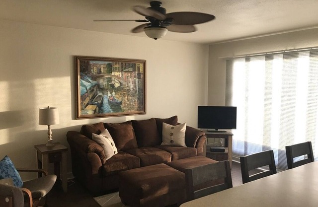 Ocean Front 2 bdrm downstairs apt