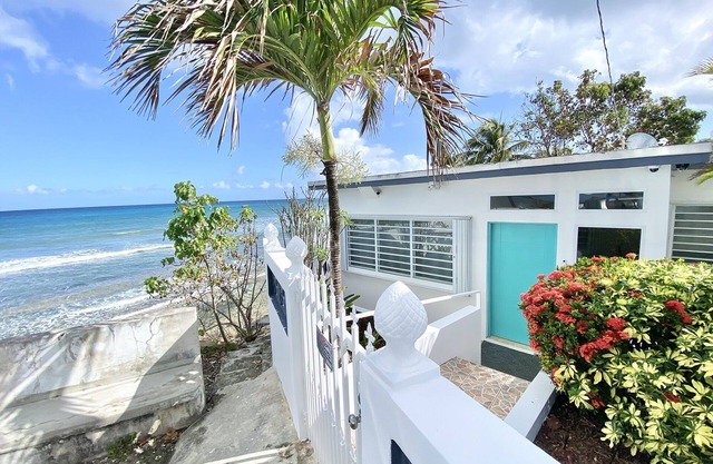 Ocean front home w/pool for 4 – CASA OCEANA in VQS