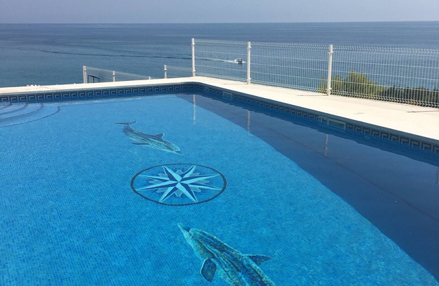 Ocean Front Large Luxury Villa with Pool.