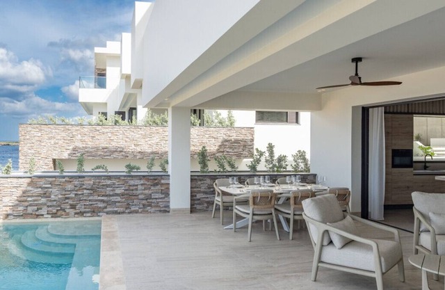 Ocean front luxury 2 bedroom apartment
