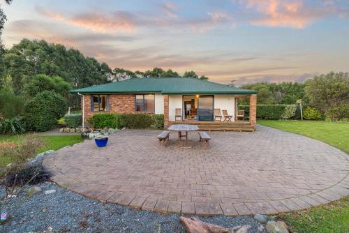 Ocean & Mountain Views - Kaikoura
