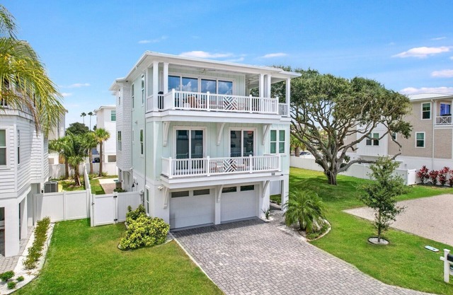 Ocean Retreat - 5 Bedroom Pool Home