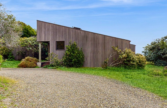 Ocean View Home with Private Hot Tub and Shared Pools and Saunas