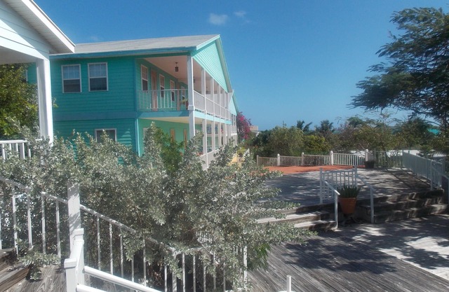 Ocean View Living on Tranquil Island