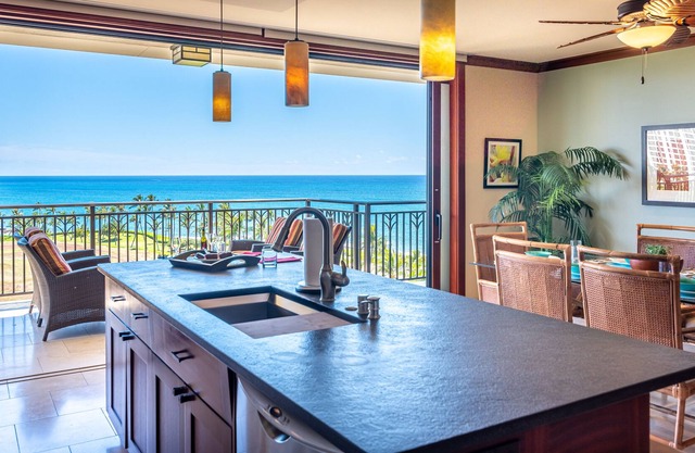 Ocean View Penthouse, 3 Bed 3 Bath (B9A)