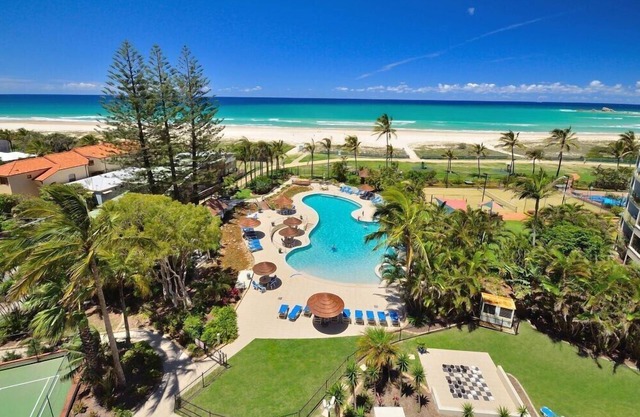 Ocean View Waterfront Apartment Gold coast
