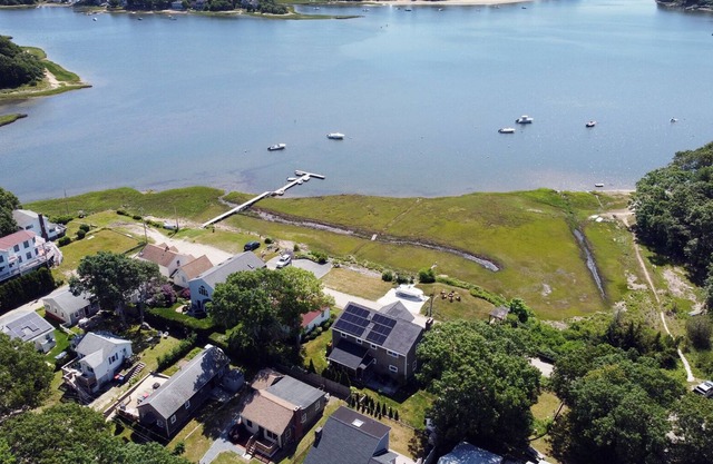 Ocean views from front porch and rear patio, walking distance to Agawam Beach.